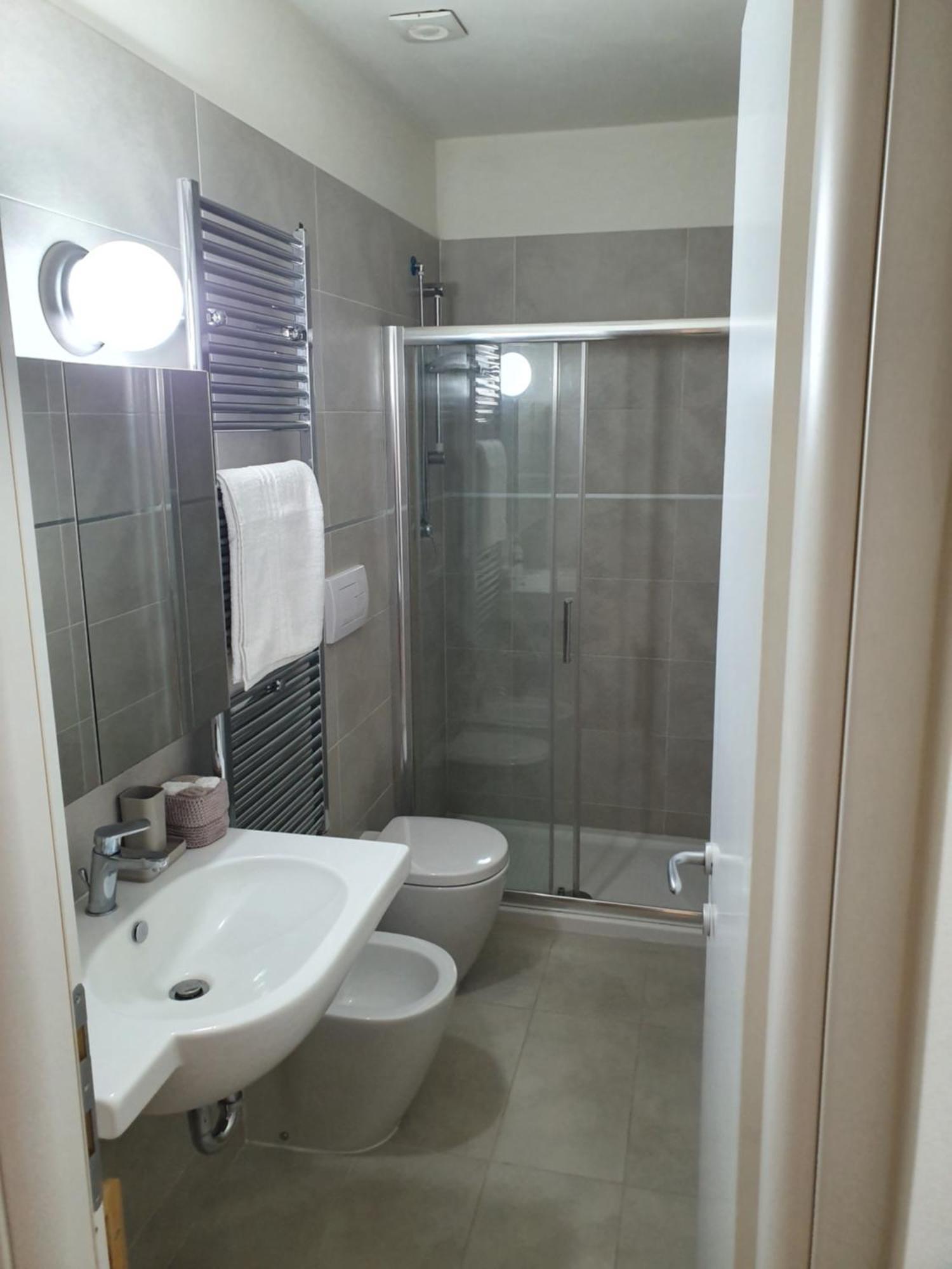 Apartment Alfieri Grey